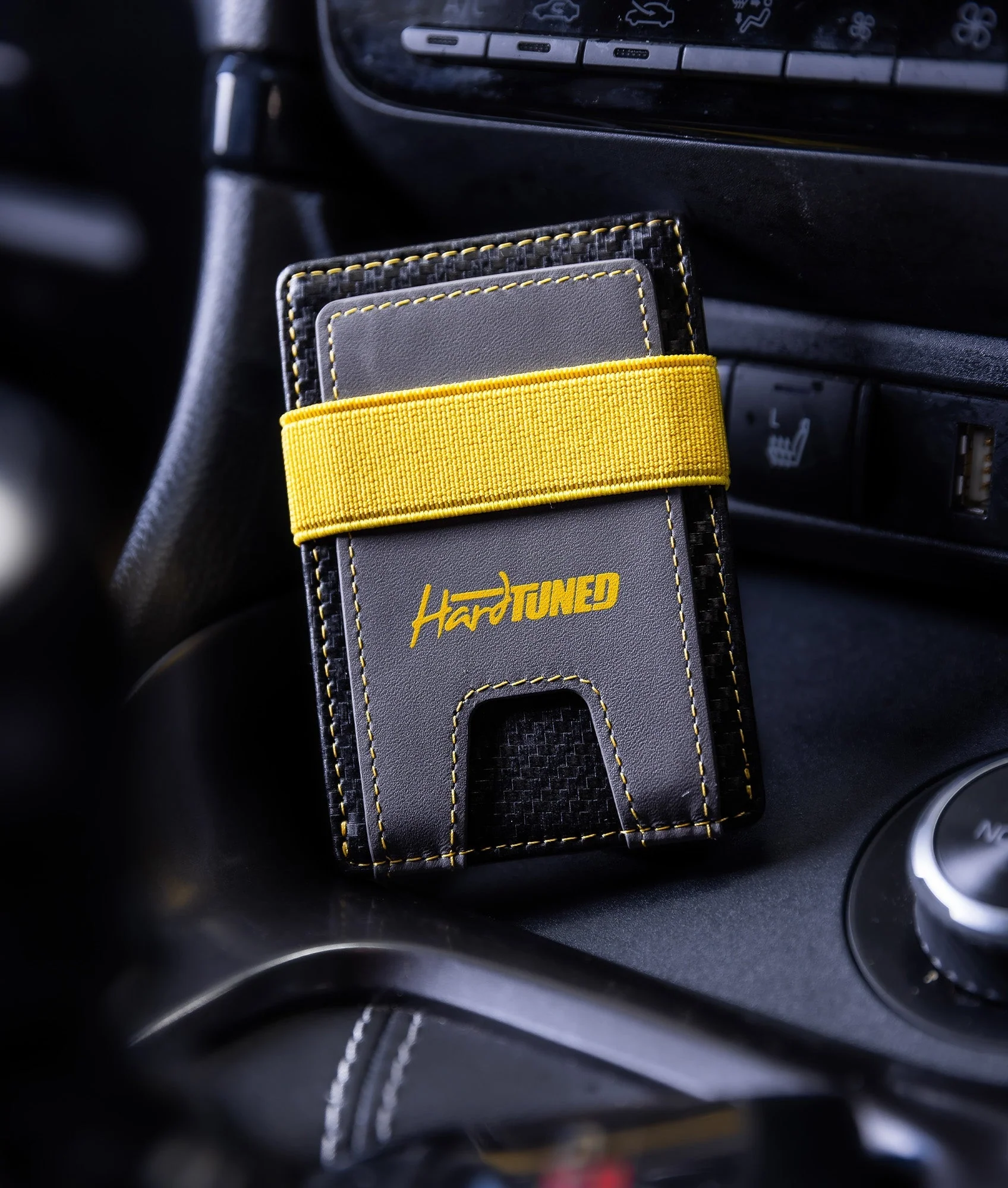 Izumiotsu Gray/Carbon Cardholder - Image 7